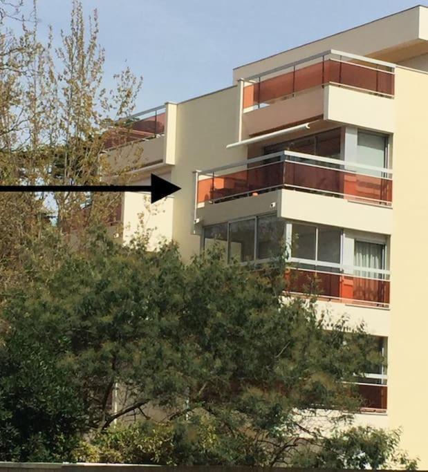 Apartment : T2 Tres Proche Au Calme