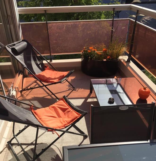 Apartment : T2 Tres Proche Au Calme
